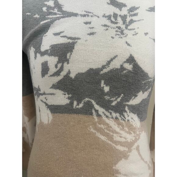 Calvin Klein Floral Sweater - Picture 2 of 6